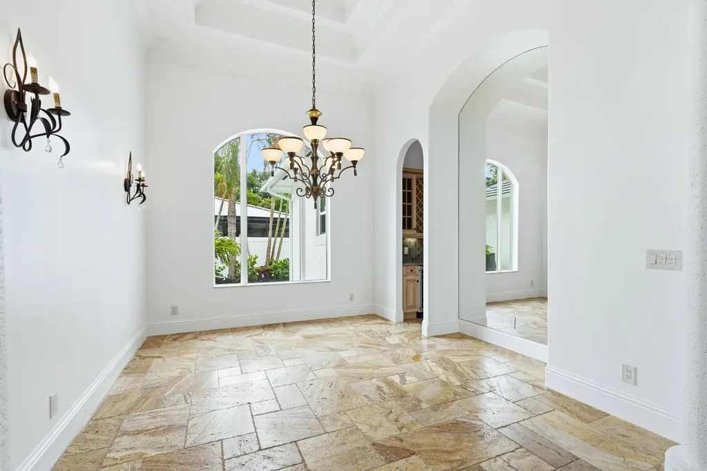 608 Inlet Road North Palm Beach FL 33408