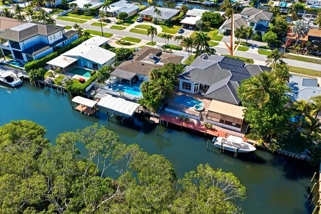 608 Inlet Road North Palm Beach FL 33408