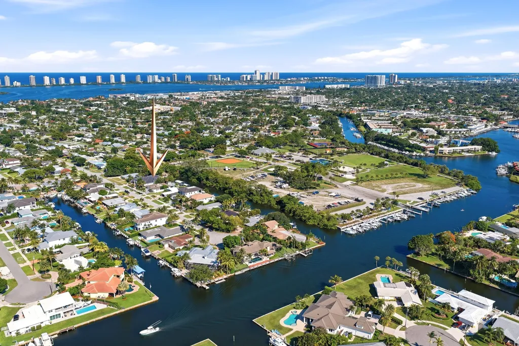 608 Inlet Road North Palm Beach FL 33408