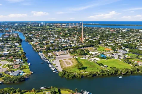 608 Inlet Road North Palm Beach FL 33408