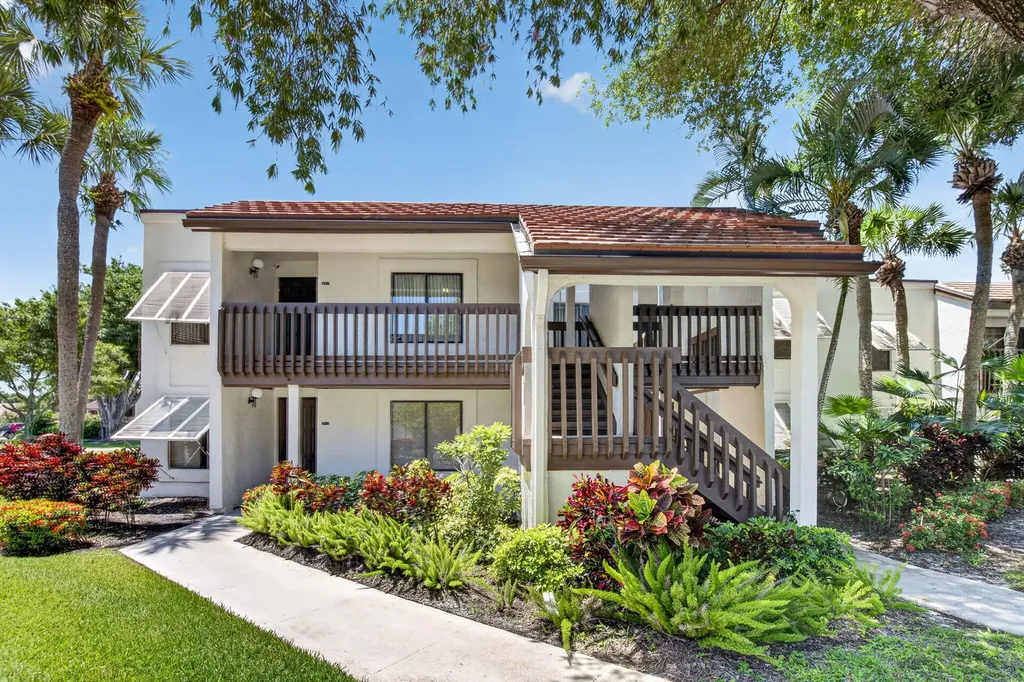 10187 Mangrove Drive Boynton Beach FL 33437