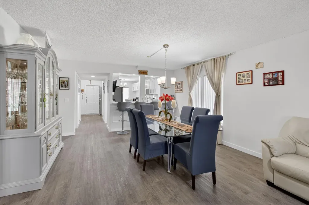 10187 Mangrove Drive Boynton Beach FL 33437