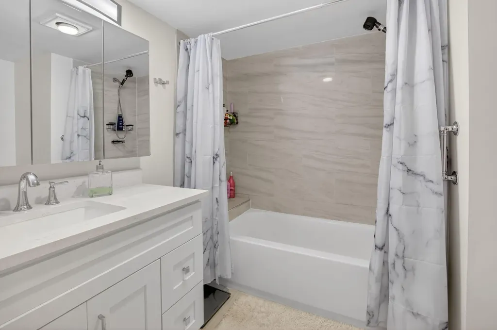 10187 Mangrove Drive Boynton Beach FL 33437