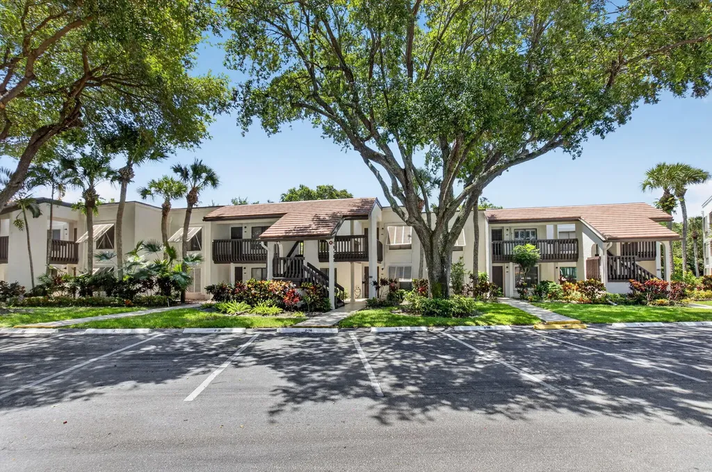 10187 Mangrove Drive Boynton Beach FL 33437