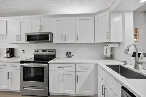 10187 Mangrove Drive Boynton Beach FL 33437