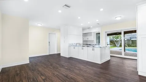 1041 SW 4th Street Boca Raton FL 33486