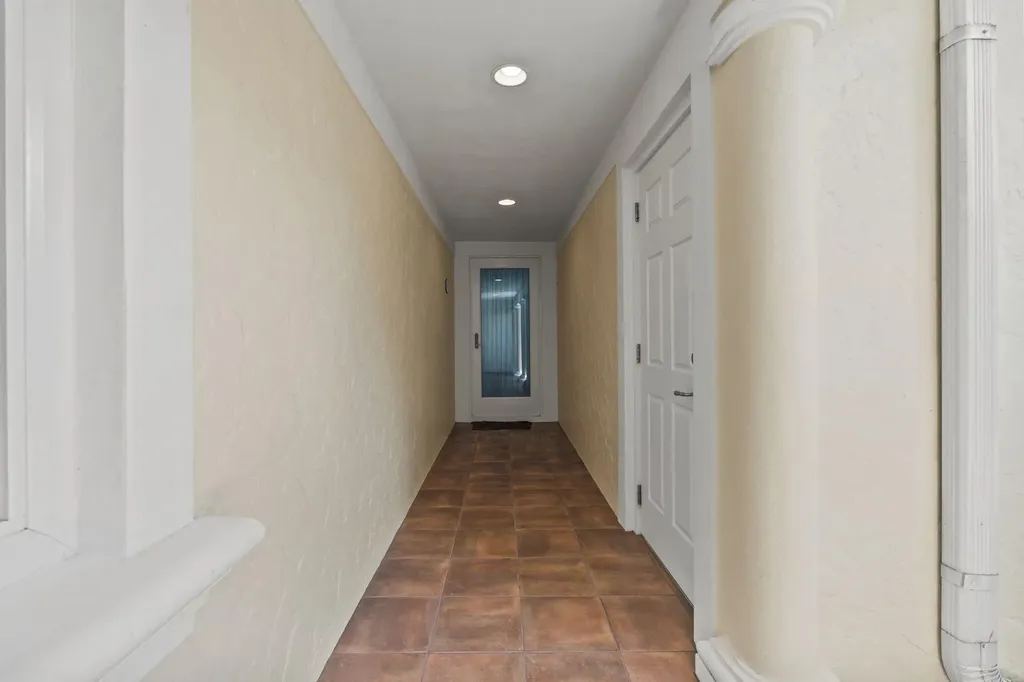 1771 SE Saint Lucie Boulevard Stuart FL 34996