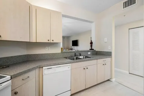 300 Uno Lago Drive Juno Beach FL 33408