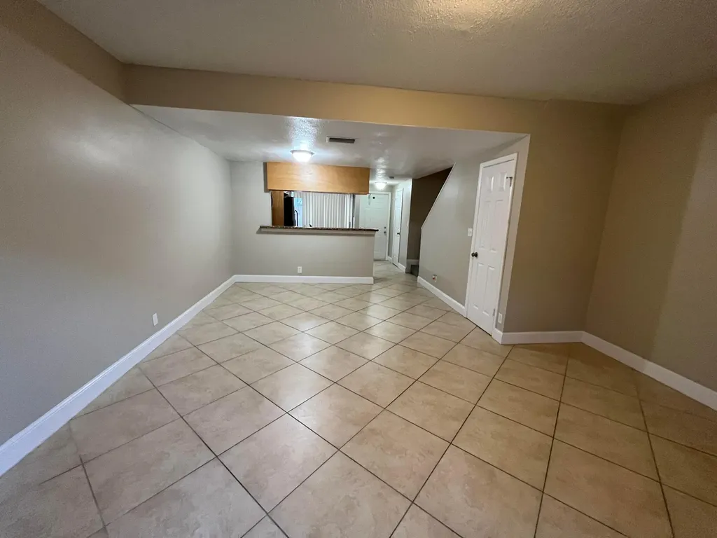 2589 NE 15th Street Pompano Beach FL 33062