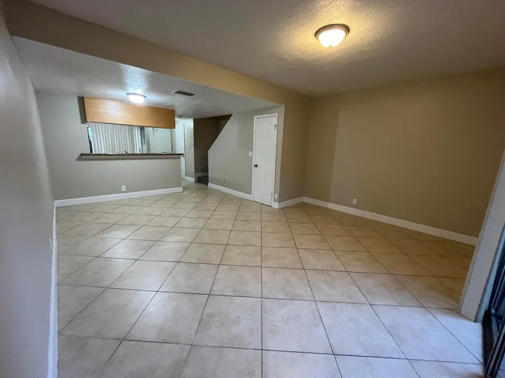 2589 NE 15th Street Pompano Beach FL 33062