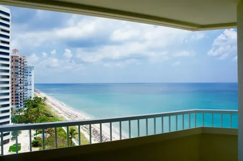 5070 N Ocean Drive Singer Island FL 33404