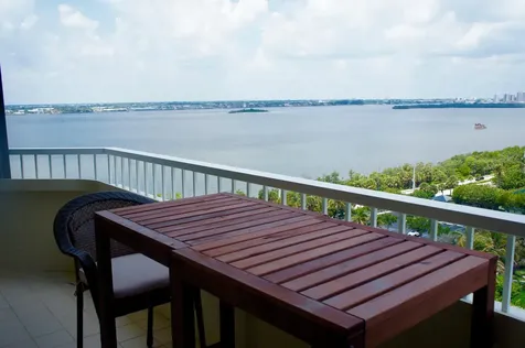 5070 N Ocean Drive Singer Island FL 33404