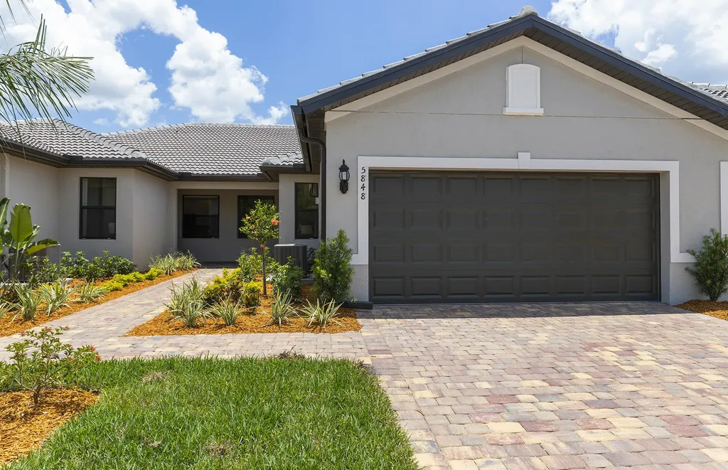 6407 Memorial Lane Ave Maria FL 34142