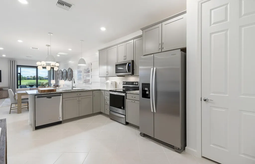 6407 Memorial Lane Ave Maria FL 34142