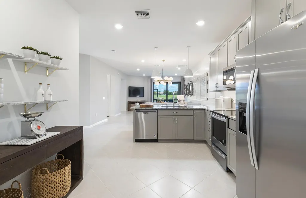 6407 Memorial Lane Ave Maria FL 34142