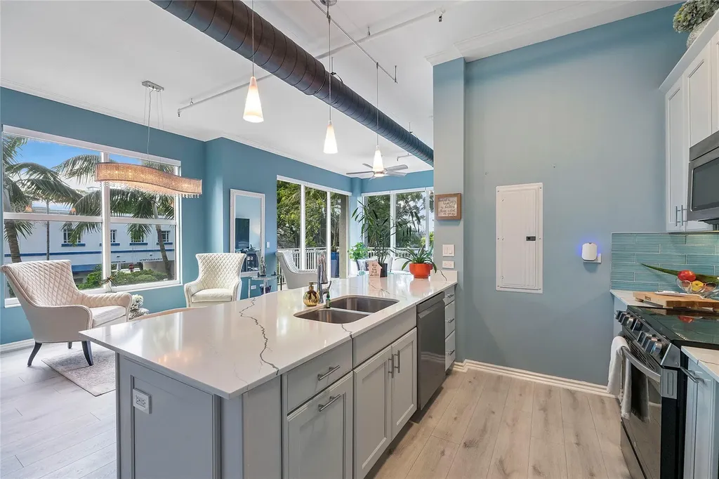 313 NE 2nd Street Fort Lauderdale FL 33301