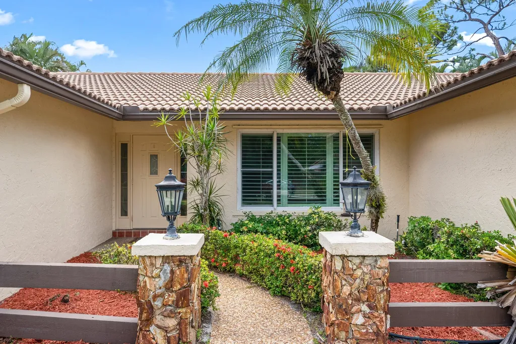 2493 Timbercreek Circle NW Boca Raton FL 33431