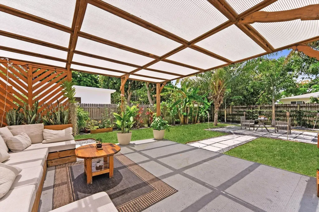 350 Forest Hill Boulevard West Palm Beach FL 33405