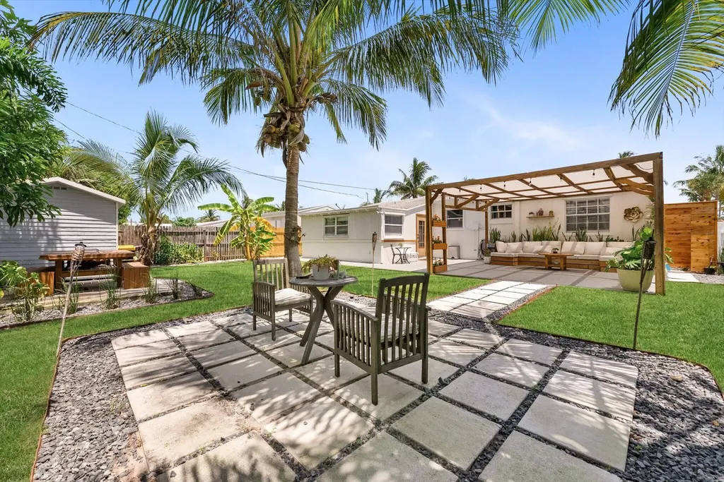 350 Forest Hill Boulevard West Palm Beach FL 33405