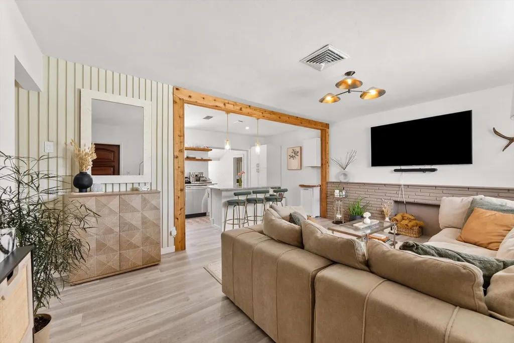 350 Forest Hill Boulevard West Palm Beach FL 33405