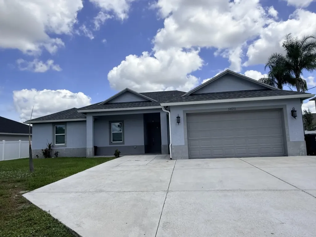 5673 NW Whitecap Road Port St Lucie FL 34986