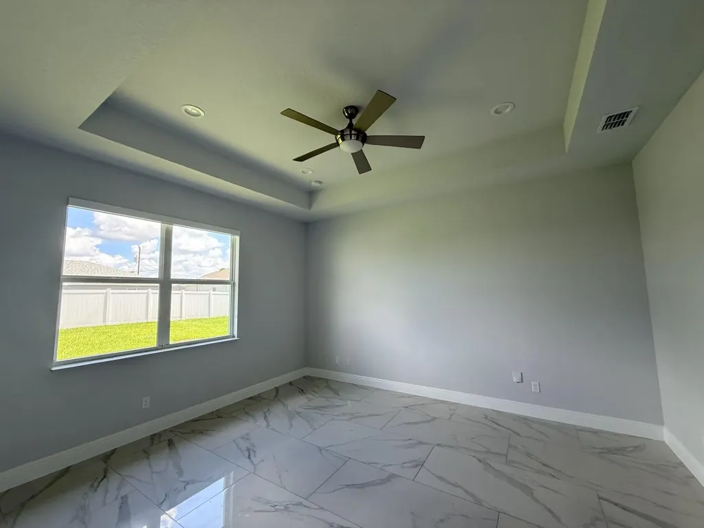 5673 NW Whitecap Road Port St Lucie FL 34986