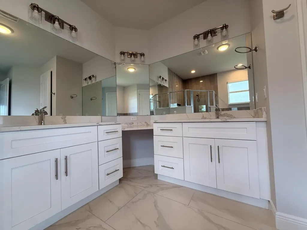 5673 NW Whitecap Road Port St Lucie FL 34986