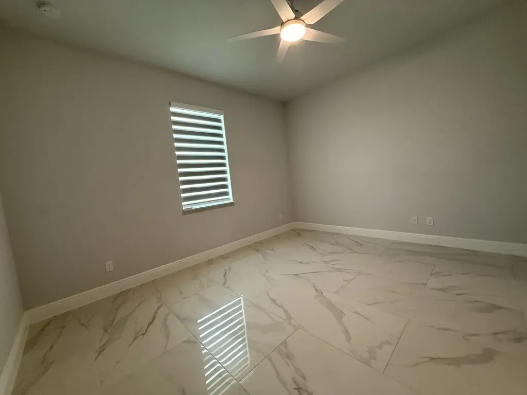 5673 NW Whitecap Road Port St Lucie FL 34986