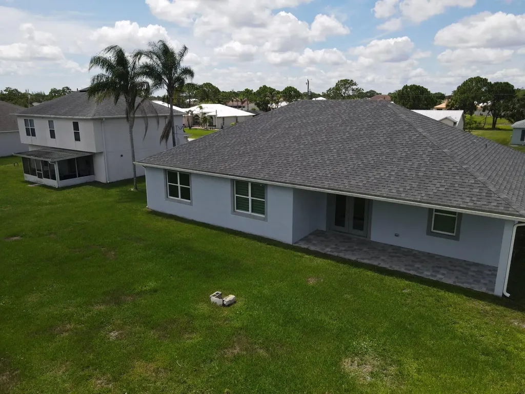 5673 NW Whitecap Road Port St Lucie FL 34986