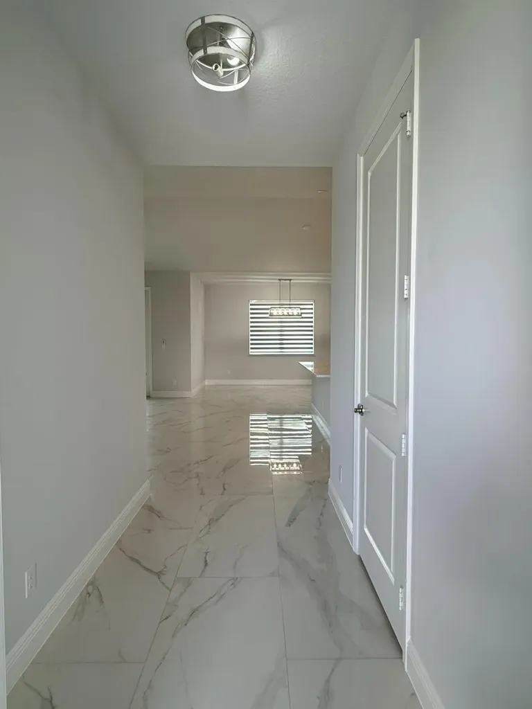 5673 NW Whitecap Road Port St Lucie FL 34986