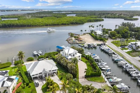5675 SE Orange Street Stuart FL 34997