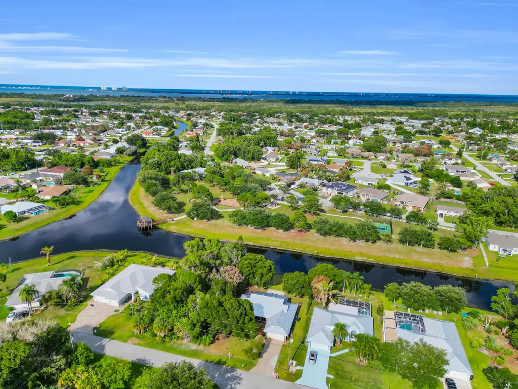 2311 SE Bowie Street Port St Lucie FL 34952