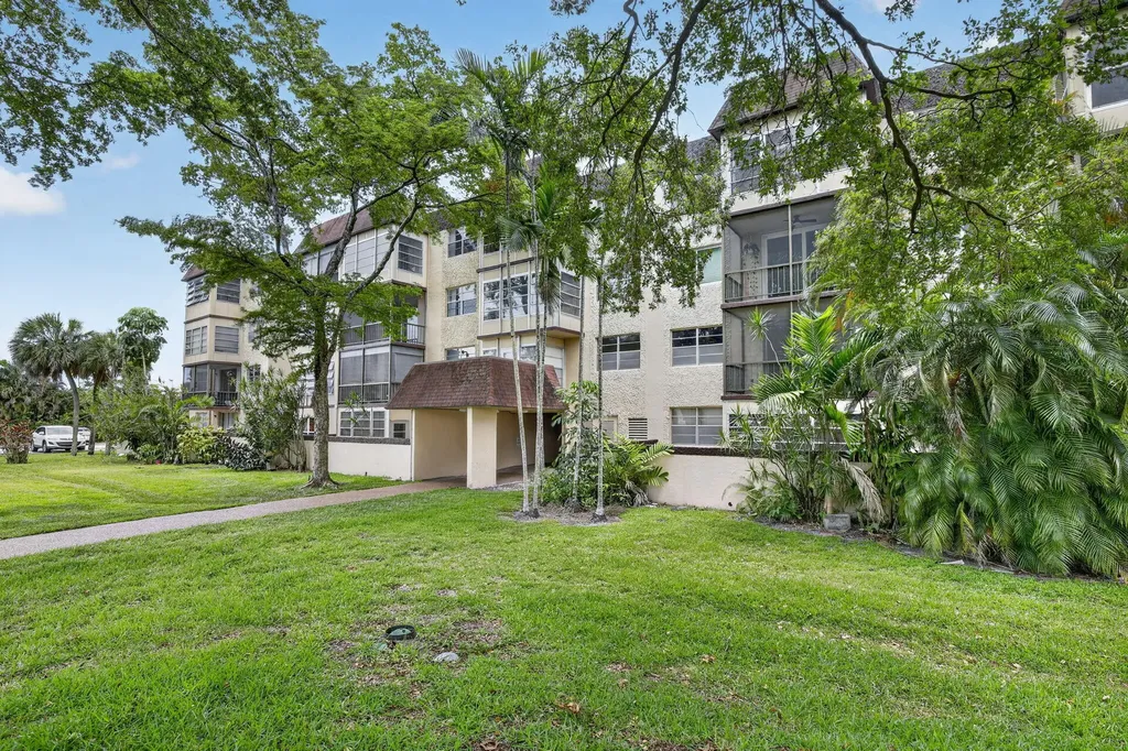 7300 NW 17th Street Plantation FL 33313