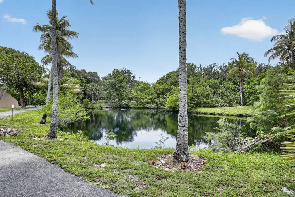 7300 NW 17th Street Plantation FL 33313