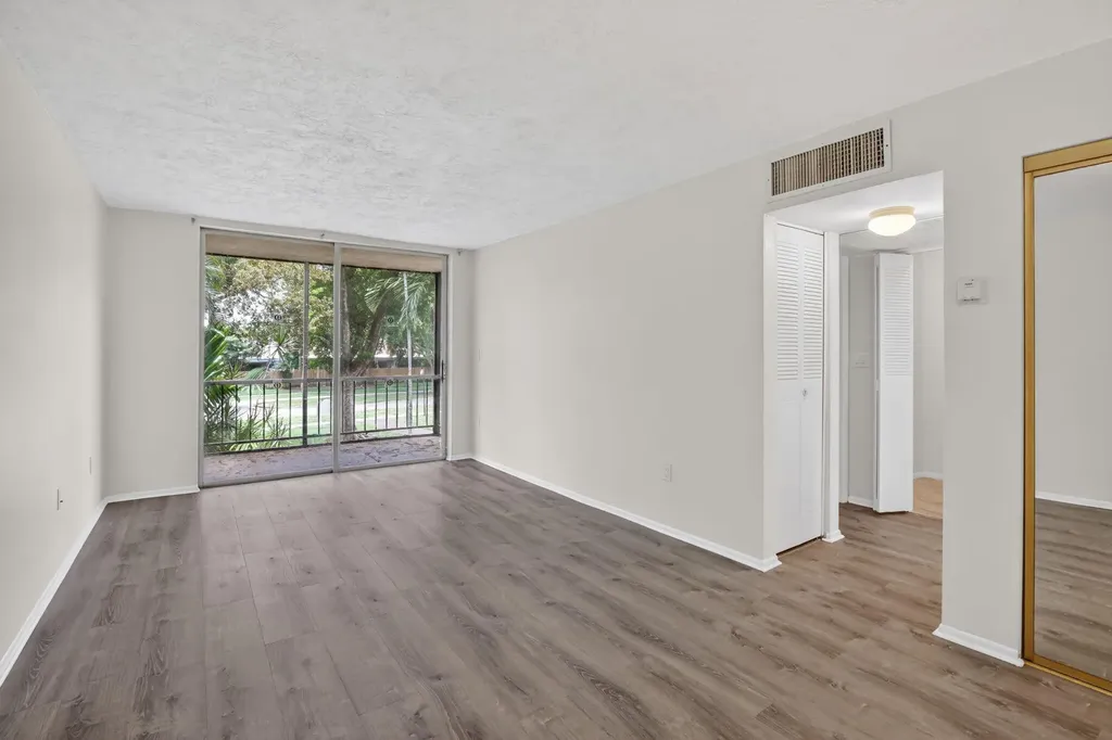 7300 NW 17th Street Plantation FL 33313