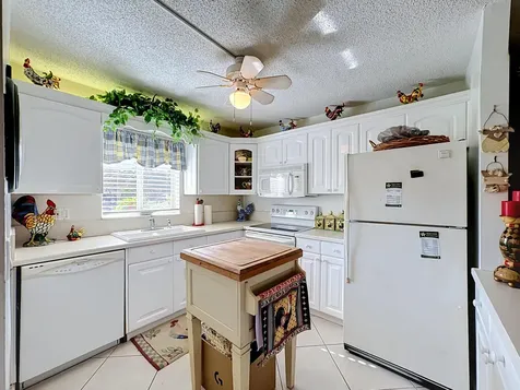 1310 NE 14th Court Jensen Beach FL 34957