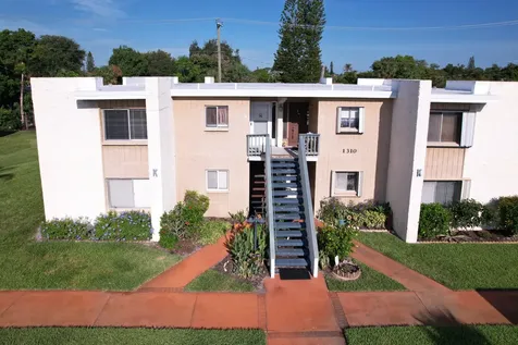 1310 NE 14th Court Jensen Beach FL 34957