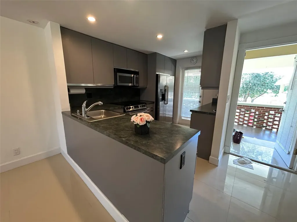2800 NE 14th Street Causeway Pompano Beach FL 33062