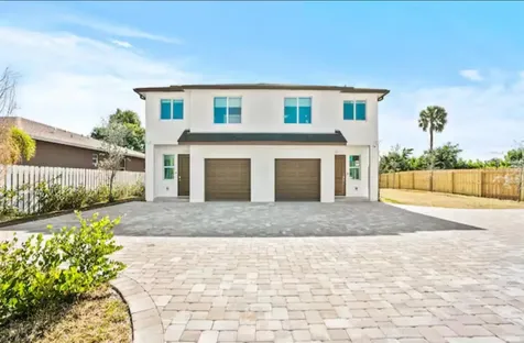 1547 W 26th Court Riviera Beach FL 33404