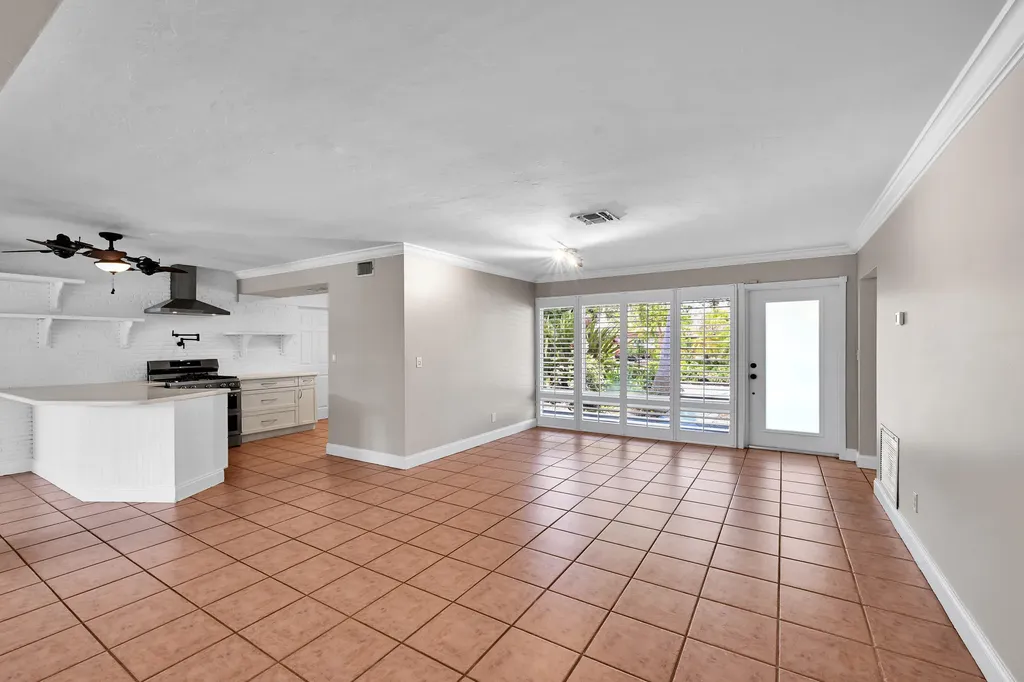 901 SE 12th Avenue Deerfield Beach FL 33441