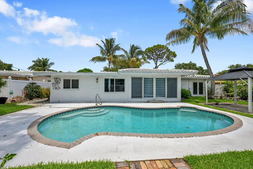 901 SE 12th Avenue Deerfield Beach FL 33441