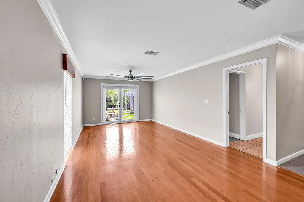 901 SE 12th Avenue Deerfield Beach FL 33441