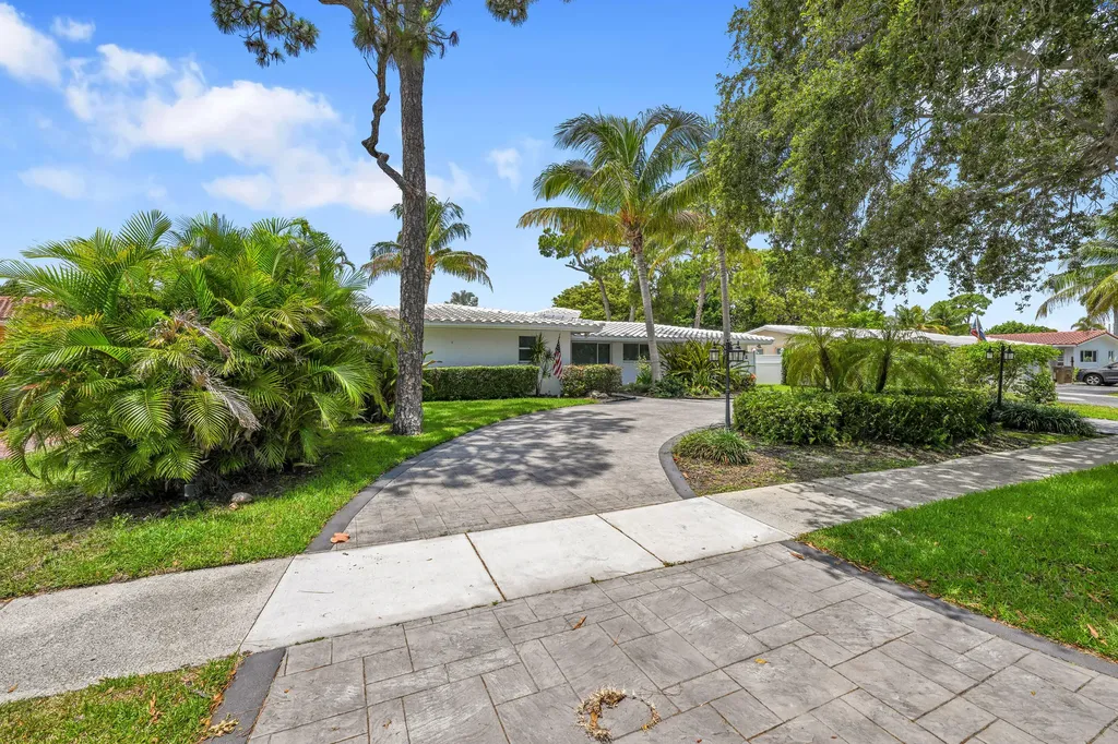 901 SE 12th Avenue Deerfield Beach FL 33441