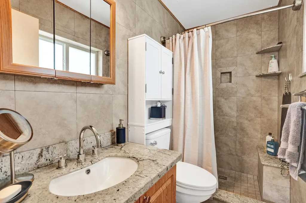 307 SE 14th Place Deerfield Beach FL 33441