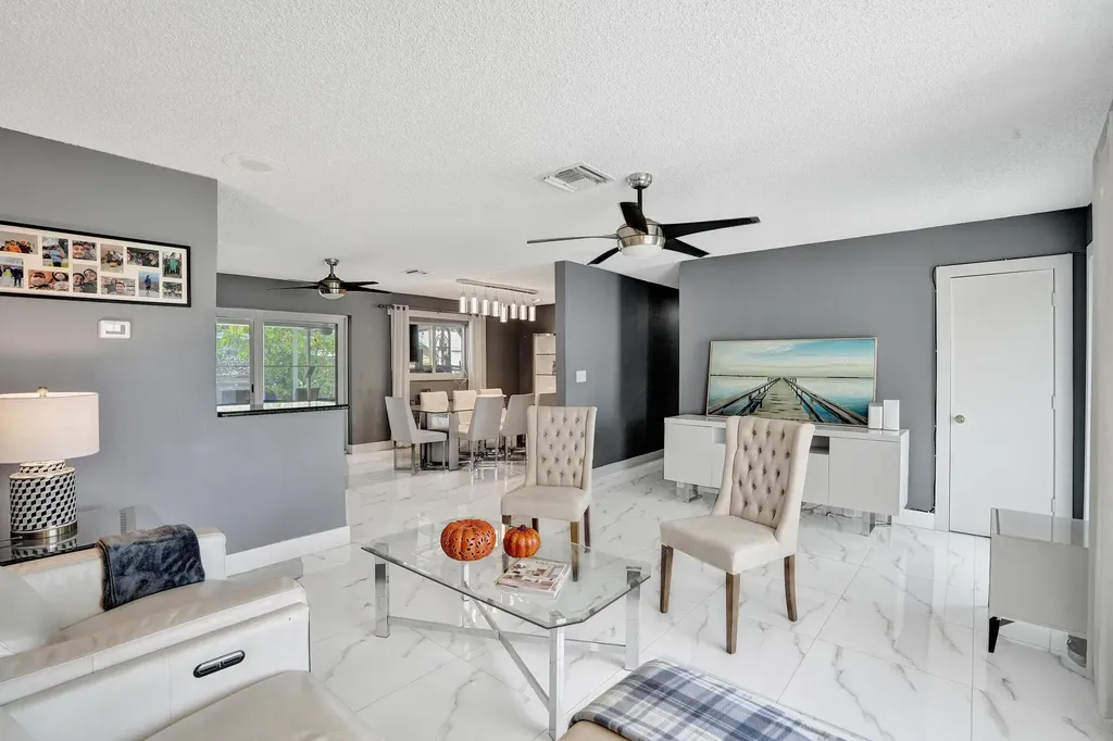 307 SE 14th Place Deerfield Beach FL 33441