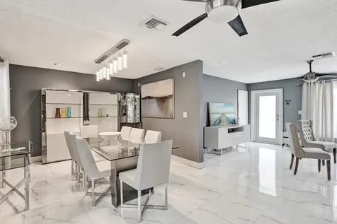307 SE 14th Place Deerfield Beach FL 33441