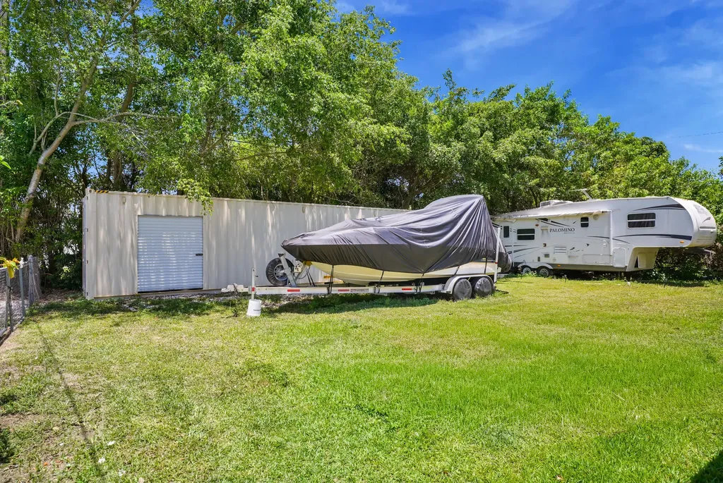 27 NE 18th Street Homestead FL 33030