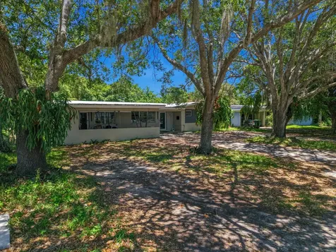 27 NE 18th Street Homestead FL 33030