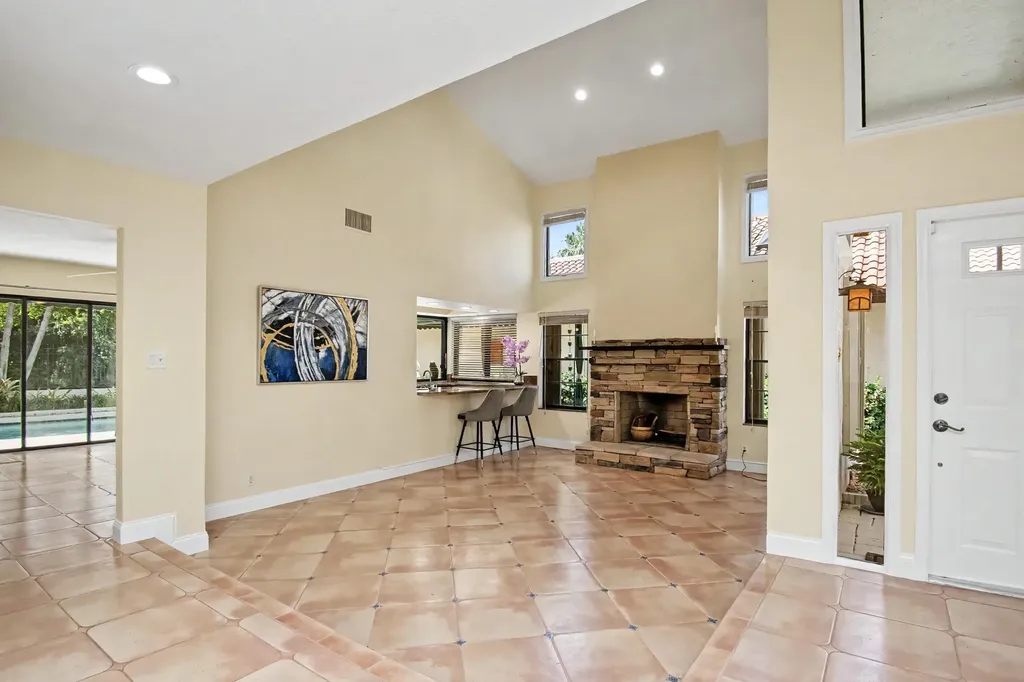 21718 Club Villa Terrace Boca Raton FL 33433
