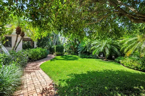 243 Garden Road Palm Beach FL 33480